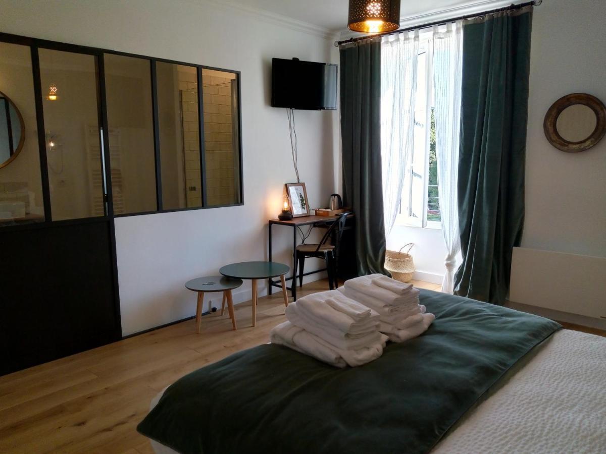 Bed & Breakfast Chateau De La Voirie - D'hotes *
