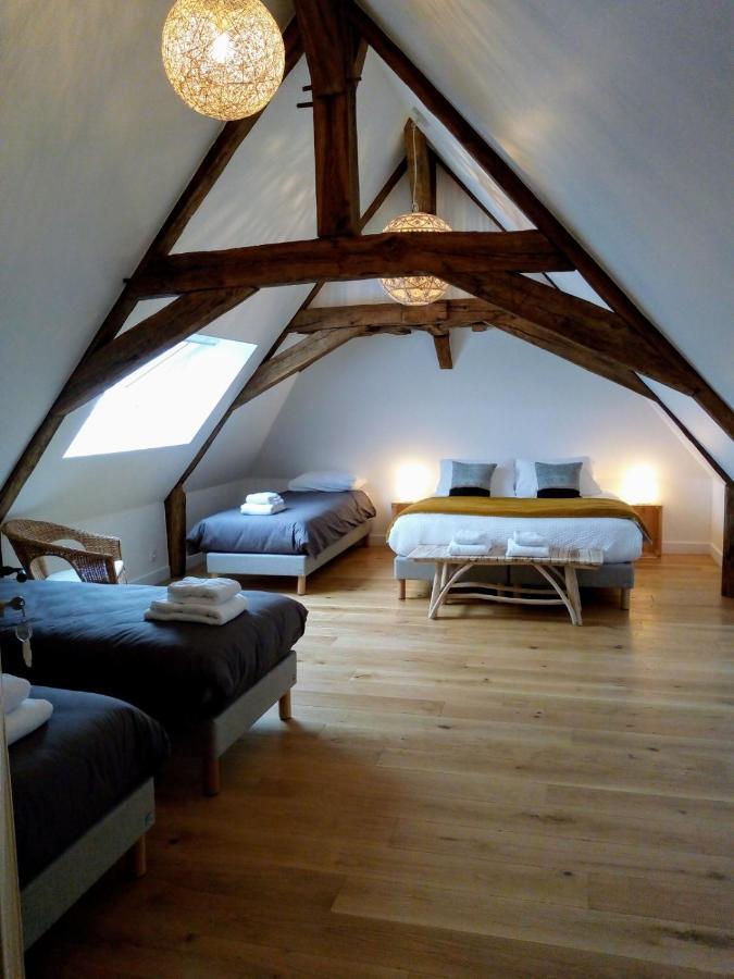 Chateau De La Voirie - D'hotes Bed & Breakfast *