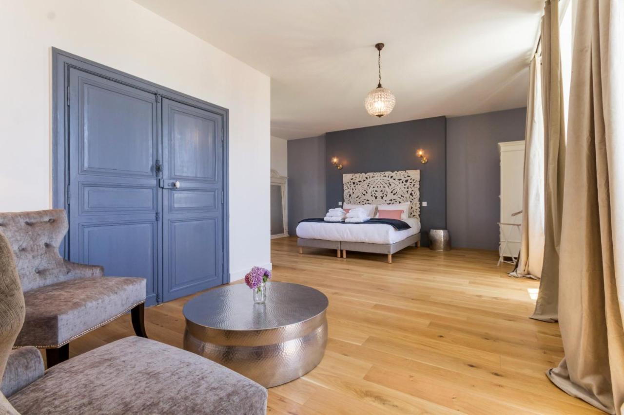 Chateau De La Voirie - D'hotes Bed & Breakfast